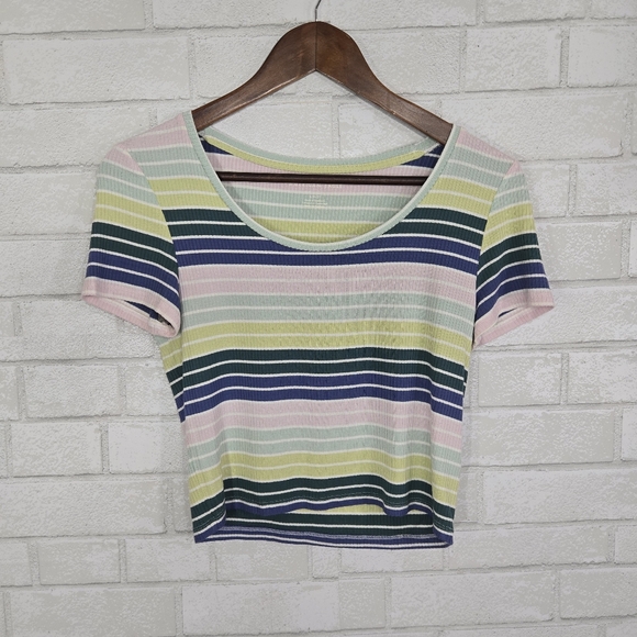 American Eagle Outfitters Tops - AEO colorful crop tee